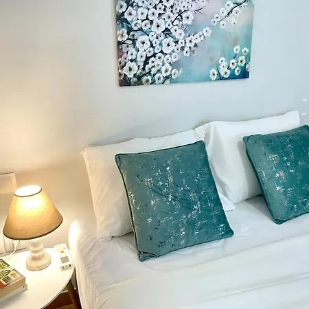 Apartment Koukaki Charm: 2br Haven In The Heart Of Athens! Athens
