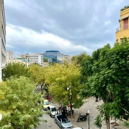 Koukaki Charm: 2br Haven In The Heart Of Athens!